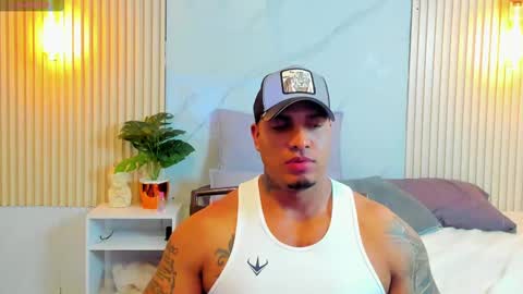 Snapshot of simeone_panda chatting on March 12, 2:56 pm simeone_panda online show from March 12, 2:56 pm