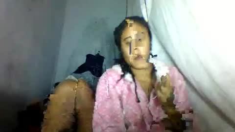 Snapshot of simirna98 chatting on June 8, 6:52 pm simirna98 online show from June 8, 6:52 pm
