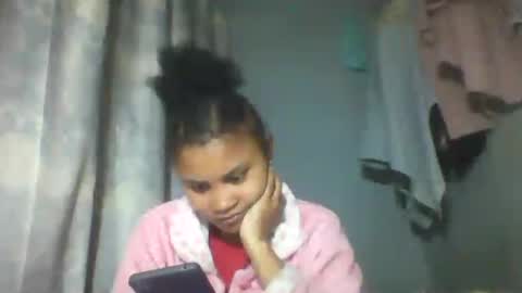 Snapshot of simirna98 chatting on June 20, 8:44 pm simirna98 online show from June 20, 8:44 pm