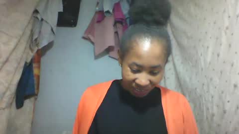 Snapshot of simirna98 chatting on July 2, 6:03 pm simirna98 online show from July 2, 6:03 pm