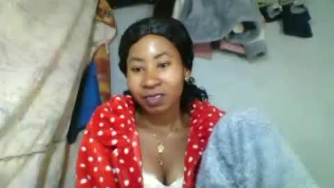 Snapshot of simirna98 chatting on July 10, 9:06 pm simirna98 online show from July 10, 9:06 pm