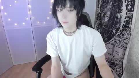 Snapshot of simochka_ chatting on August 10, 4:27 am Simochka online show from August 10, 4:27 am