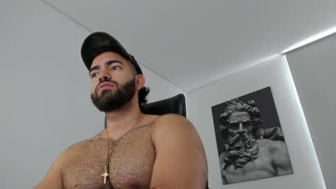 simon_leon01 online show from June 3, 2:19 pm