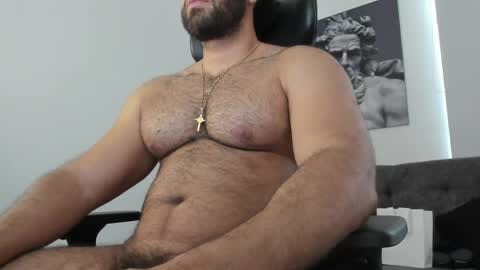 simon_leon01 online show from June 6, 1:49 pm
