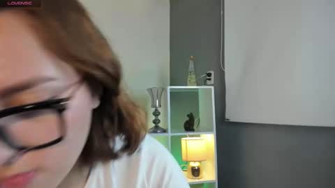 simonastar_ online show from February 13, 1:07 pm