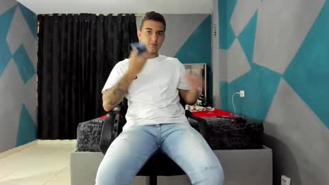 Snapshot of simonkeler chatting on January 28, 5:03 pm SIMON KELER online show from January 28, 5:03 pm