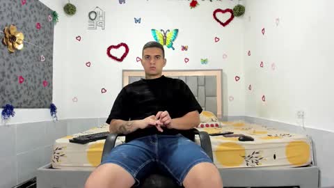 Snapshot of simonkeler chatting on September 16, 2:56 am SIMON KELER online show from September 16, 2:56 am