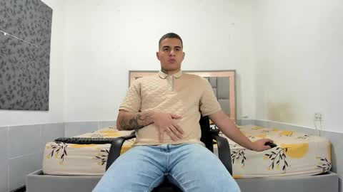 SIMON KELER online show from April 22, 3:31 am