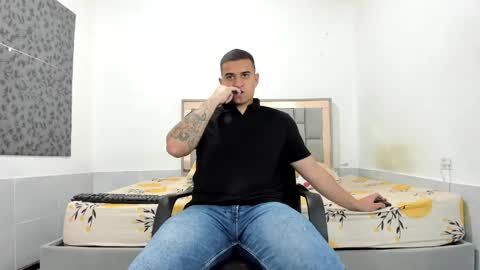 SIMON KELER online show from April 23, 5:41 am