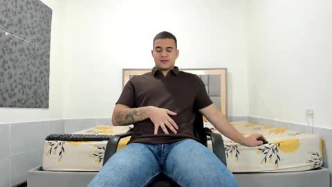 SIMON KELER online show from April 25, 12:08 pm