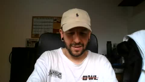 Snapshot of simonm777 chatting on August 4, 12:41 pm simonm777 online show from August 4, 12:41 pm