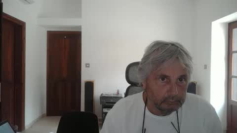 Simon online show from April 27, 10:02 am