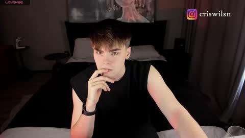 Snapshot of simonwnl chatting on December 4, 9:07 am Simon online show from December 4, 9:07 am