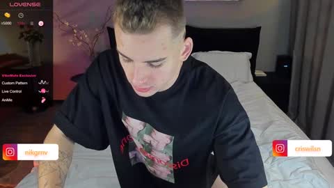 Snapshot of simonwnl chatting on January 17, 9:06 am Simon online show from January 17, 9:06 am