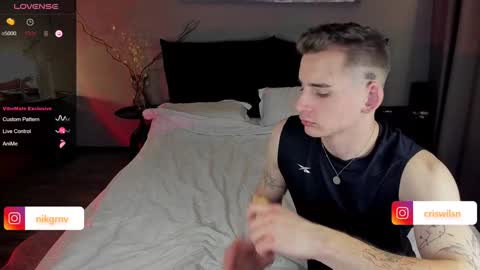 Snapshot of simonwnl chatting on January 25, 3:41 pm Simon online show from January 25, 3:41 pm