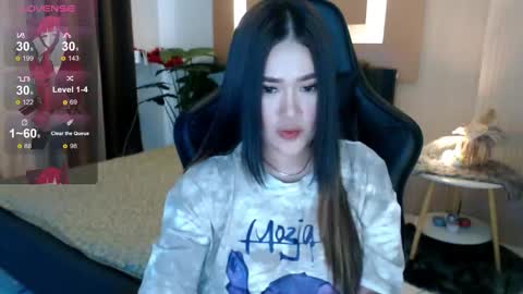 Snapshot of simplykhate chatting on December 2, 2:28 am Adrianna Fowler online show from December 2, 2:28 am