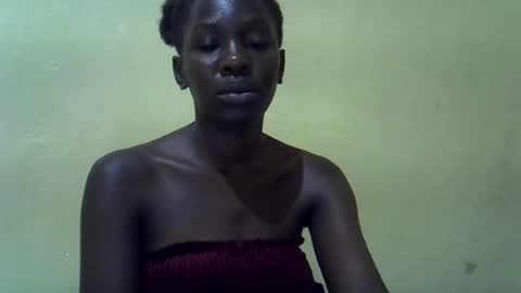 Snapshot of simplyloy33 chatting on July 2, 9:10 pm simplyloy33 online show from July 2, 9:10 pm