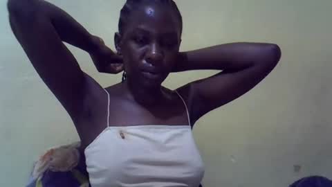 Snapshot of simplyloy33 chatting on July 5, 4:41 am simplyloy33 online show from July 5, 4:41 am
