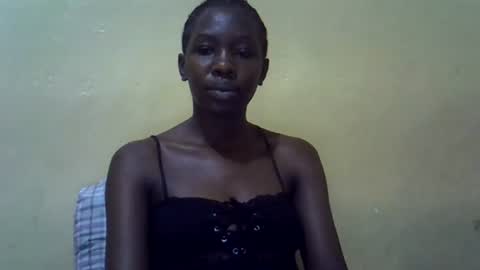 Snapshot of simplyloy33 chatting on July 14, 10:21 am simplyloy33 online show from July 14, 10:21 am