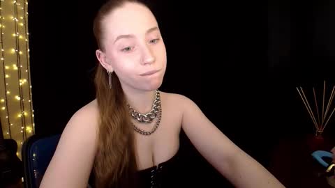 Snapshot of sindiwatsoon chatting on March 21, 2:20 pm Sindi online show from March 21, 2:20 pm