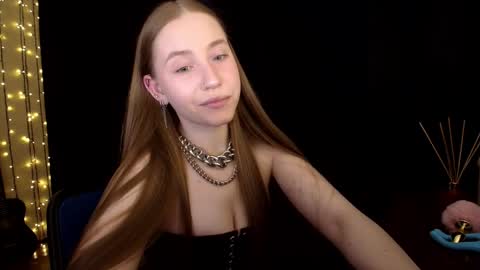 Snapshot of sindiwatsoon chatting on March 31, 12:27 pm Sindi online show from March 31, 12:27 pm
