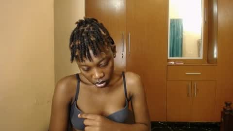 Elsy online show from May 2, 2:55 pm
