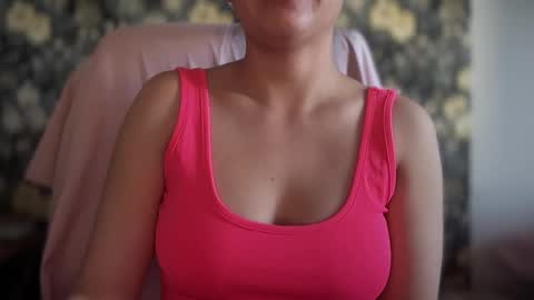 Snapshot of sindrastone chatting on November 2, 10:01 pm Sindra online show from November 2, 10:01 pm