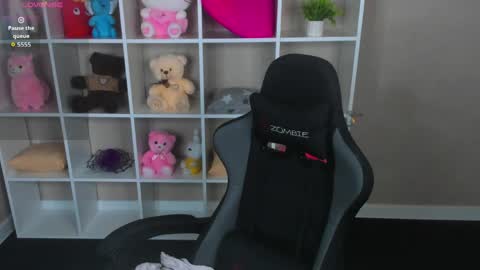 Hi my name is Cindy Id love to see you on my stream. My schedule for the week 2 GMT 3am-9am  MoTuFrSaSu online show from June 7, 12:59 am