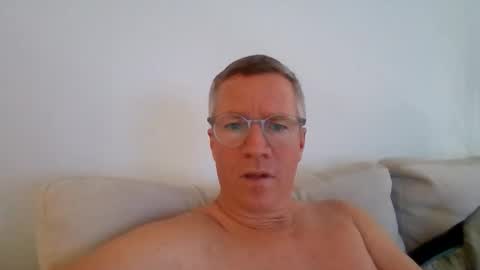 Snapshot of sinfulpulse69 chatting on May 28, 6:38 pm sinfulpulse69 online show from May 28, 6:38 pm