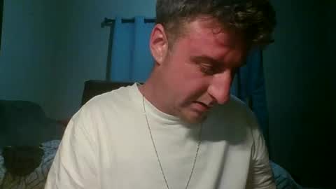 Snapshot of singledad88show chatting on October 22, 1:06 am singledad88show online show from October 22, 1:06 am