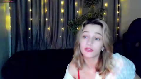 Sinty Noria online show from February 26, 4:14 am