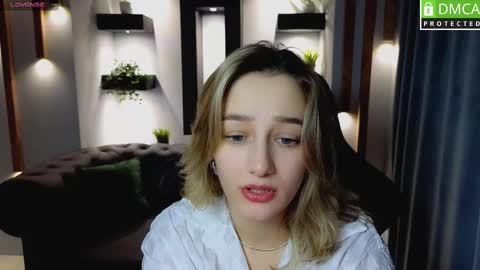 Sinty Noria online show from March 2, 5:33 am