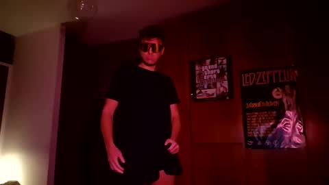 sinvi1915 online show from October 19, 10:43 pm