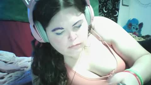 Snapshot of siofra chatting on February 24, 8:06 am Siofra online show from February 24, 8:06 am