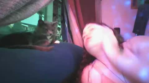 Snapshot of siofra chatting on February 24, 10:58 pm Siofra online show from February 24, 10:58 pm