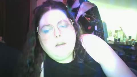 Snapshot of siofra chatting on March 1, 6:35 am Siofra online show from March 1, 6:35 am