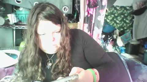 Snapshot of siofra chatting on March 11, 3:56 pm Siofra online show from March 11, 3:56 pm