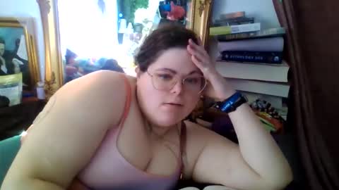 Snapshot of siofra chatting on September 15, 5:24 pm Siofra online show from September 15, 5:24 pm