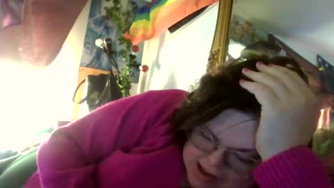 Snapshot of siofra chatting on September 20, 11:22 am Siofra online show from September 20, 11:22 am