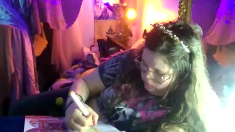 Snapshot of siofra chatting on September 22, 11:51 pm Siofra online show from September 22, 11:51 pm