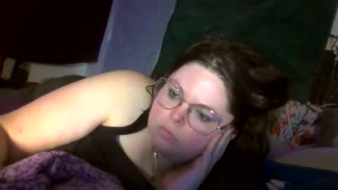 Snapshot of siofra chatting on October 2, 1:51 pm Siofra online show from October 2, 1:51 pm