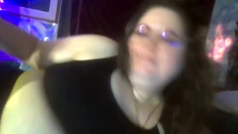 Snapshot of siofra chatting on October 13, 3:12 pm Siofra online show from October 13, 3:12 pm