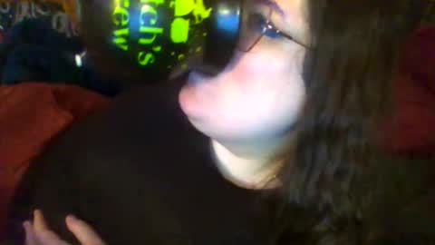 Snapshot of siofra chatting on October 25, 1:29 pm Siofra online show from October 25, 1:29 pm