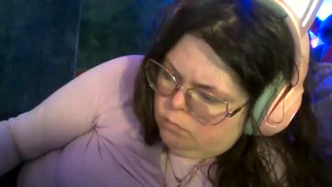 Snapshot of siofra chatting on November 6, 7:09 am Siofra online show from November 6, 7:09 am