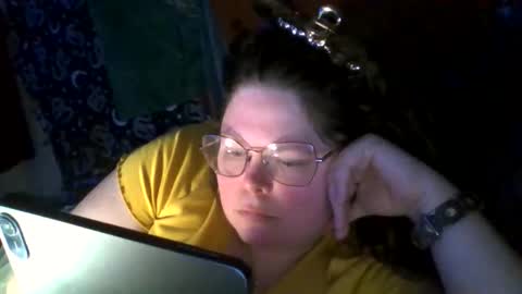 Snapshot of siofra chatting on April 27, 2:31 am Siofra online show from April 27, 2:31 am