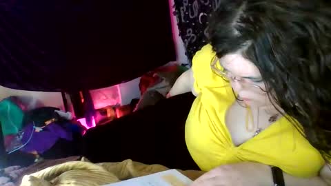 Snapshot of siofra chatting on April 30, 2:51 am Siofra online show from April 30, 2:51 am