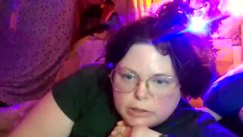 Snapshot of siofra chatting on May 2, 2:27 am Siofra online show from May 2, 2:27 am