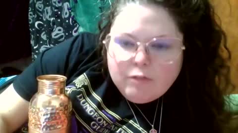 Snapshot of siofra chatting on May 24, 11:54 pm Siofra online show from May 24, 11:54 pm