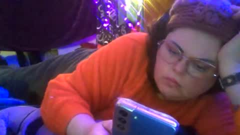 Snapshot of siofra chatting on May 30, 8:33 am Siofra online show from May 30, 8:33 am