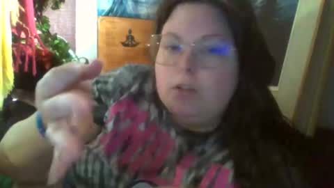 Snapshot of siofra chatting on June 9, 1:01 pm Siofra online show from June 9, 1:01 pm